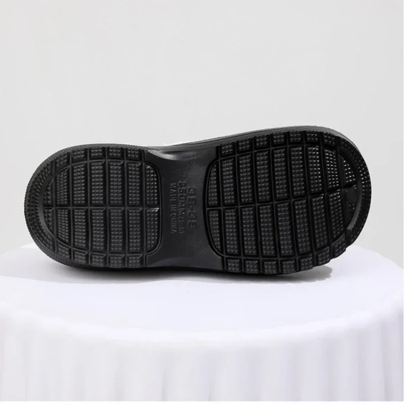 Plush Hole Shoes Thick High Soft Sole Beach Garden Shoes 2024 New Women's Plush Slippers EVA Non-slip Women Plush Hole Slippers