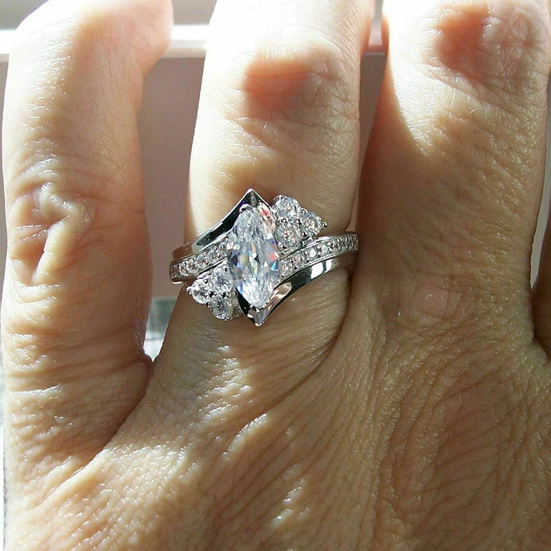 Huitan Gorgeous Crystal Marquise CZ Rings for Women Modern Novel Design Wedding Engagement Lady's Accessories New Trendy Jewelry