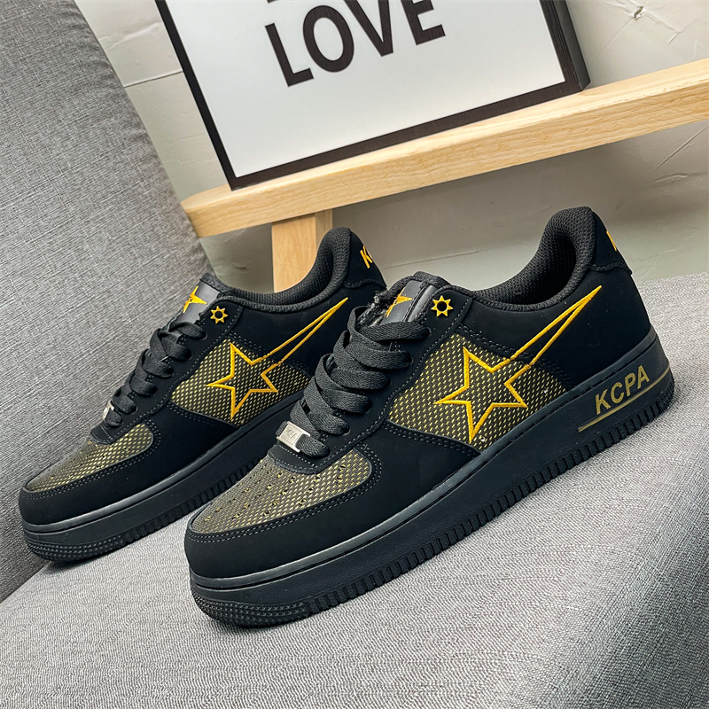 Lightweight and niche design, fashionable sneakers, 2024 new couple sports and leisure shoes