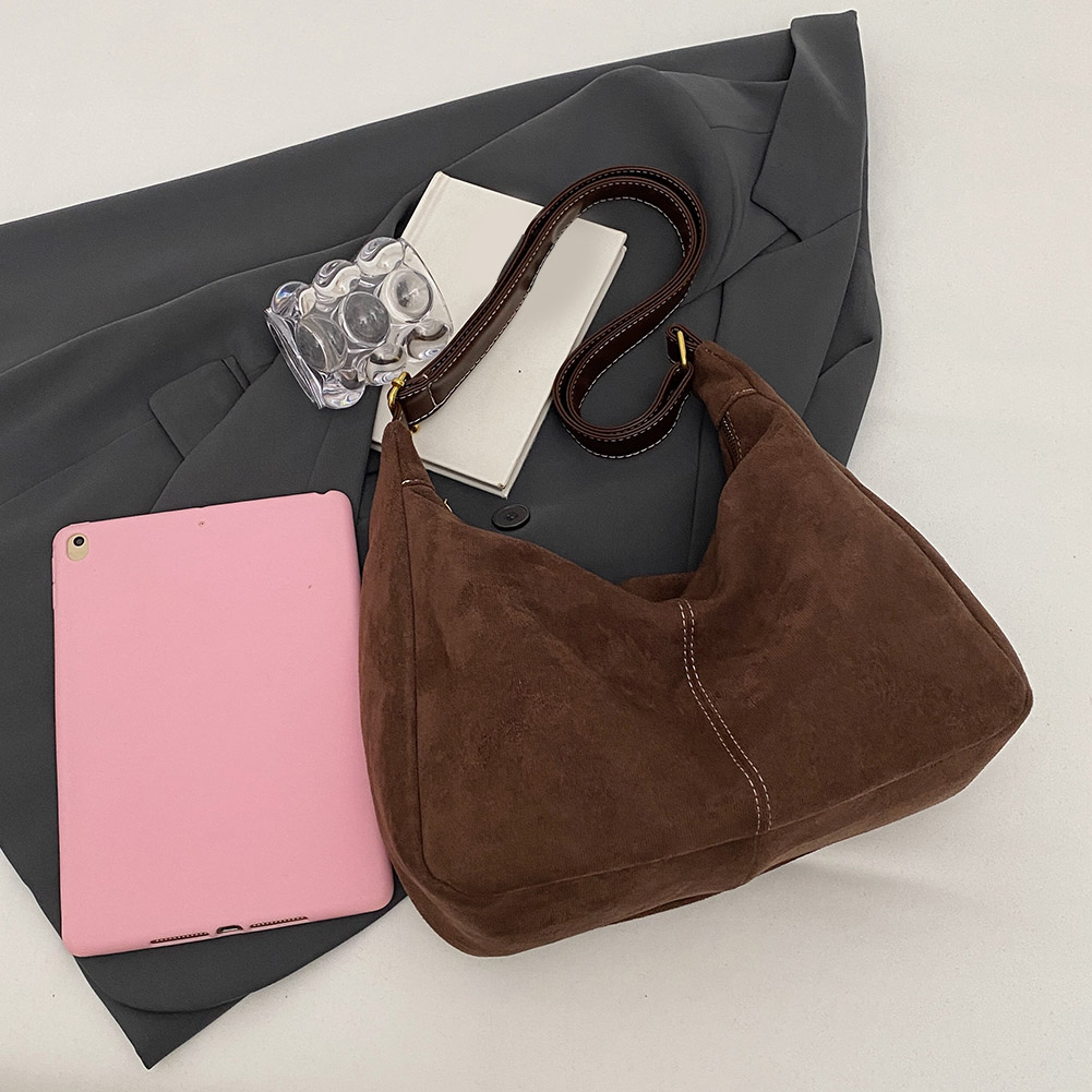 Free Shipping 2025S designer Women Retro Armpit Tote Bag Vintage Crossbody Satchel Bag Large Capacity Top Handle Bag Faux Suede Shoulder Bag Fall Shop