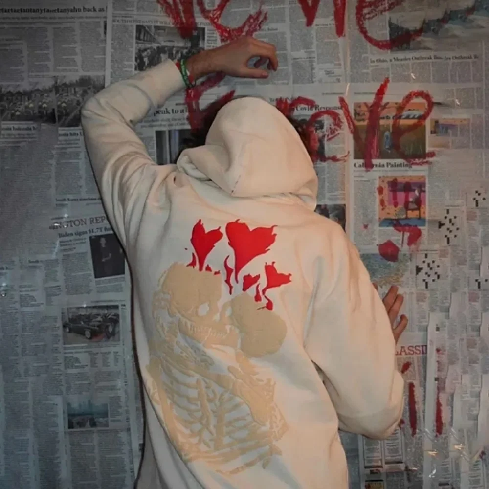Hoodie Y2k Skull Kiss Letter Pattern Print Oversized Hoodie Men and Women Hip Hop New Pullover Harajuku Gothic Hoodie Clothing