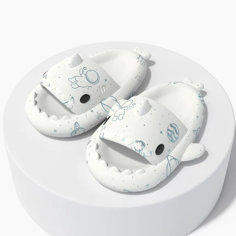 Hot Shark Slippers Men Women Starry Sky Slides Summer Couples Non-Slip Beach Shoes Eva 4cm Thick Bottom Flip Flops Home Sandals