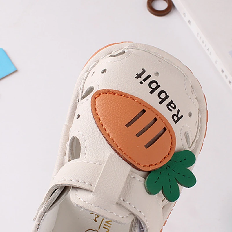 New Baby 2025 Summer Shoes new Infant Letter Printed Carrot Applique Deco Sandals Toddler Breathable Soft Sole Non-Slip Shoe