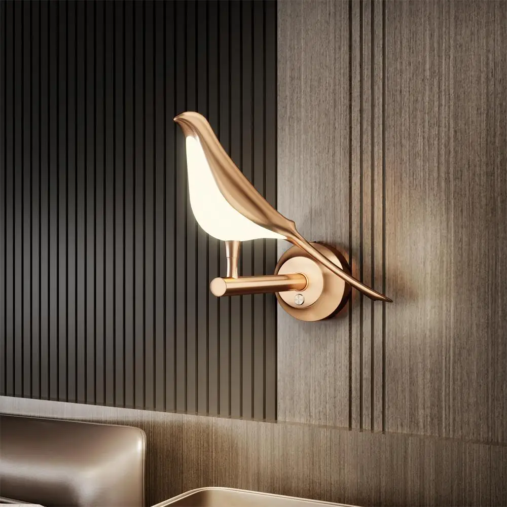 LED Wall Lights Golden Bird Wall Lamp Parlor Bar Bedside Hanging Light Novelty Rotatable Wall Lamp Bedroom Bedside Indoor Sconce