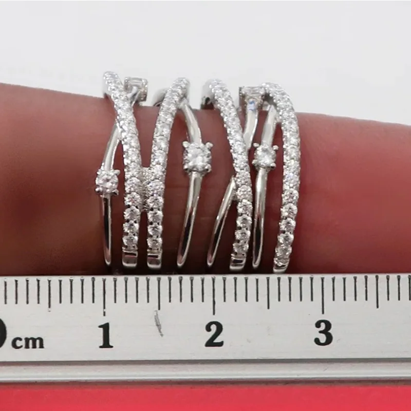 Huitan Noble Party Ring Female Gorgeous Bright Zirconia Finger Jewelry for Anniversary Brilliant Zirconia Accessories for Women