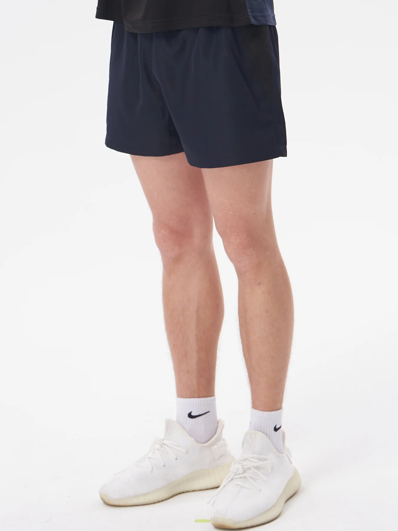 Men's Running Shorts Loose Lightweight Comfy Gym Sport Shorts Workout Shorts Casual Activewear for Men Short Pants Zipper Pocket