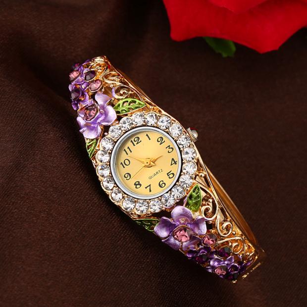 Top Brand 2023 Women Quartz Luxury Crystal Flower Bracelet Watch Luxury Wristwatches Ladies Sports Watches Clock Bracelet Watch