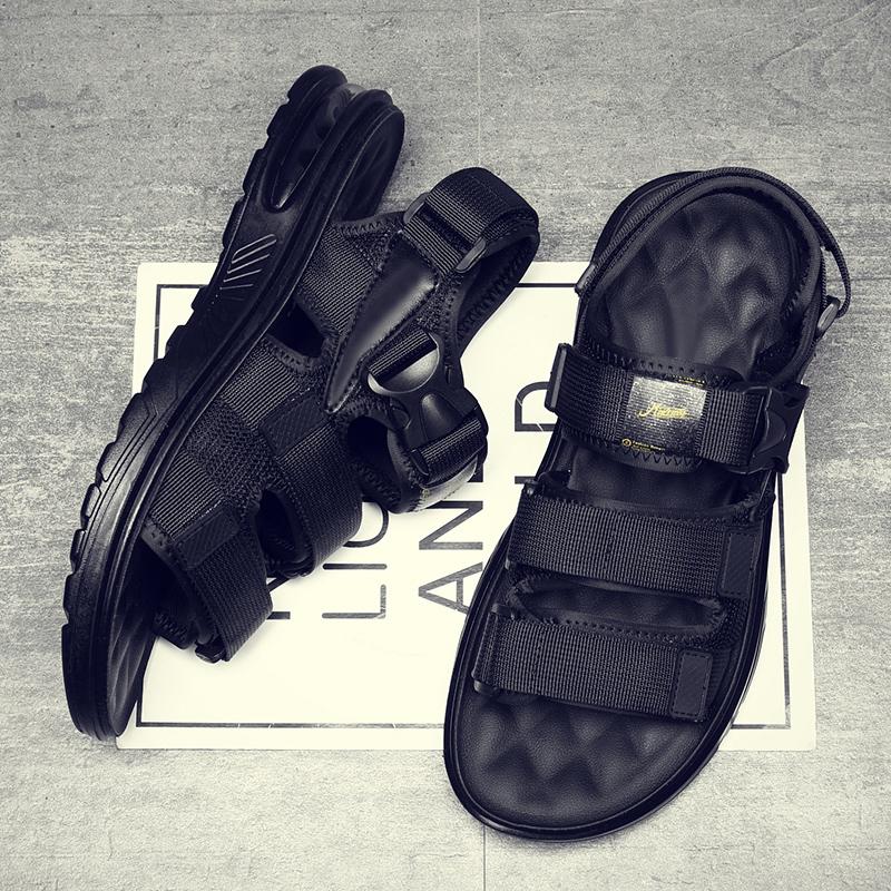 Brand Men's Sandals High Quality Handmade Casual Shoes Lightweight Non-slip Men Sneakers Driving Flats Moccasins Beach Sandals