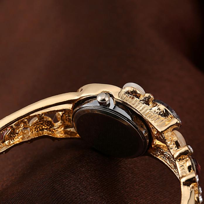 Top Brand 2023 Women Quartz Luxury Crystal Flower Bracelet Watch Luxury Wristwatches Ladies Sports Watches Clock Bracelet Watch