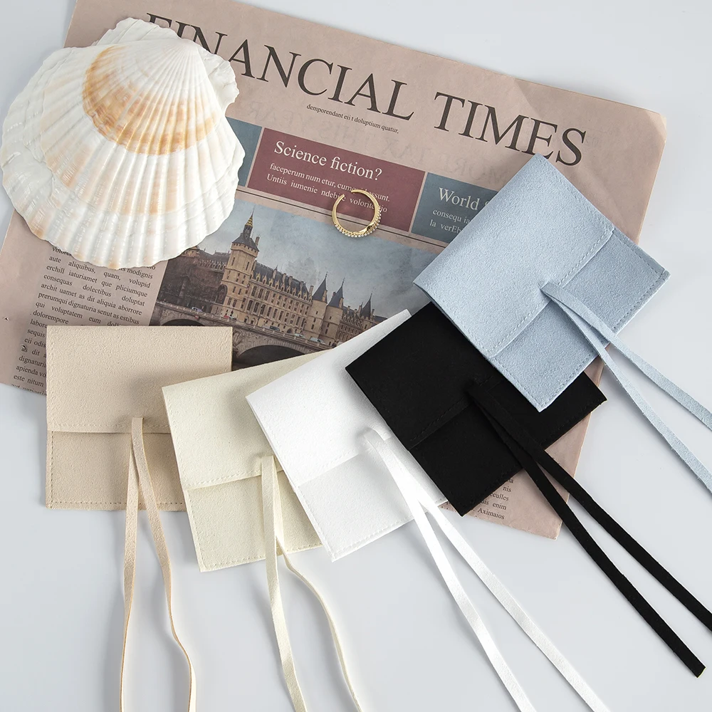 100pcs/Lot Bulk Microfiber Jewelry Packaging Pouches 8x8cm Chic Wedding Favor Bags Cream Suede Earrings Cosmetic Bags With Rope