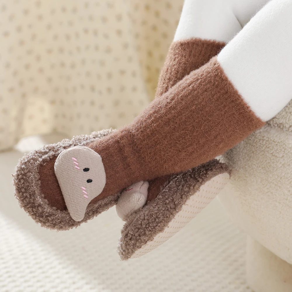 Baby Winter Plush Fluffy Shoes Walkers Toddler new Sock Children 2025 Booties Flats Cribs Barefoot Shoes Newborn Girl Boy Baby Item Stuff