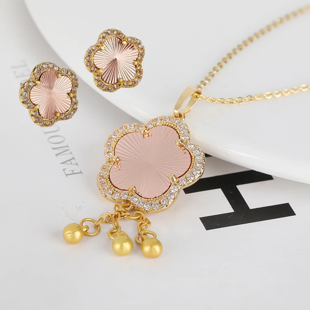 Natural Stone Plant Shell New Design Plum Blossom Five Leaf Pendant Necklace Earring Set with Micro Diamond Women's Clover