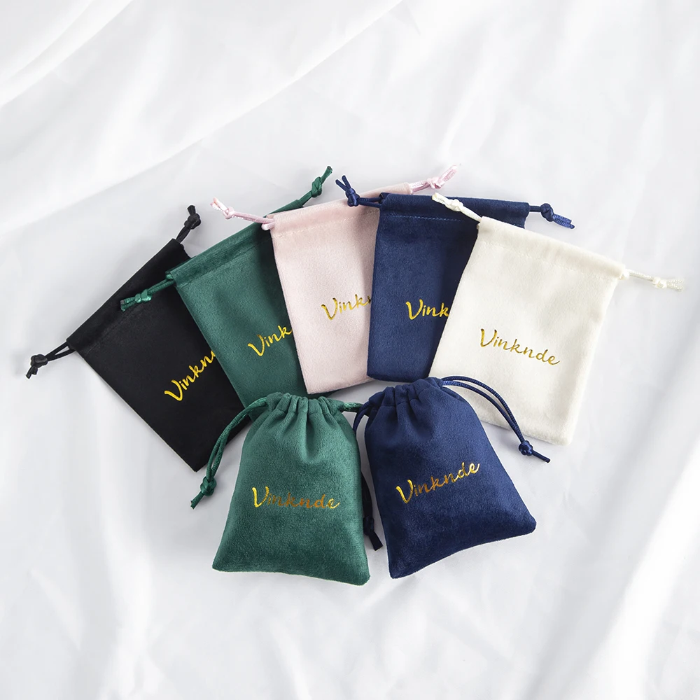 100-Pack Bulk Personalized Logo Jewelry Pouches Soft Velvet Drawstring Green Small Wedding Favor Candy Bags DIY Makeup Packaging