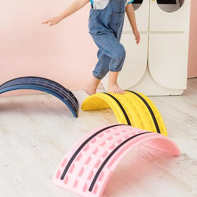 Balance Training Equipment For Boy Girl Non-Slip Sensory Training Seesaw Toy Toddler Rocker Wobble Board Children Kid Hold Up To