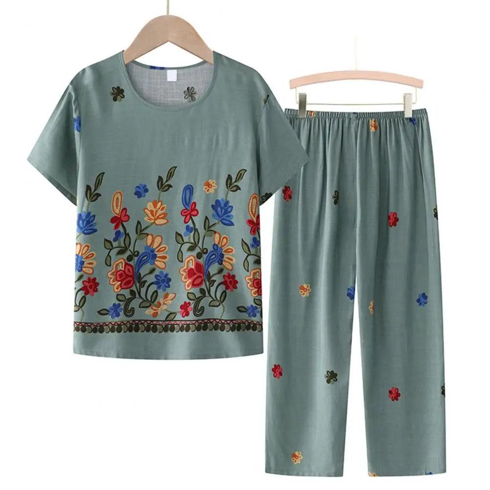 Grandma Summer Two-Piece Set Short-Sleeved Cropped Pant Pamas Women Sleepwear Loose Middle-Aged Elderly Mother new 2025 Home Clothes