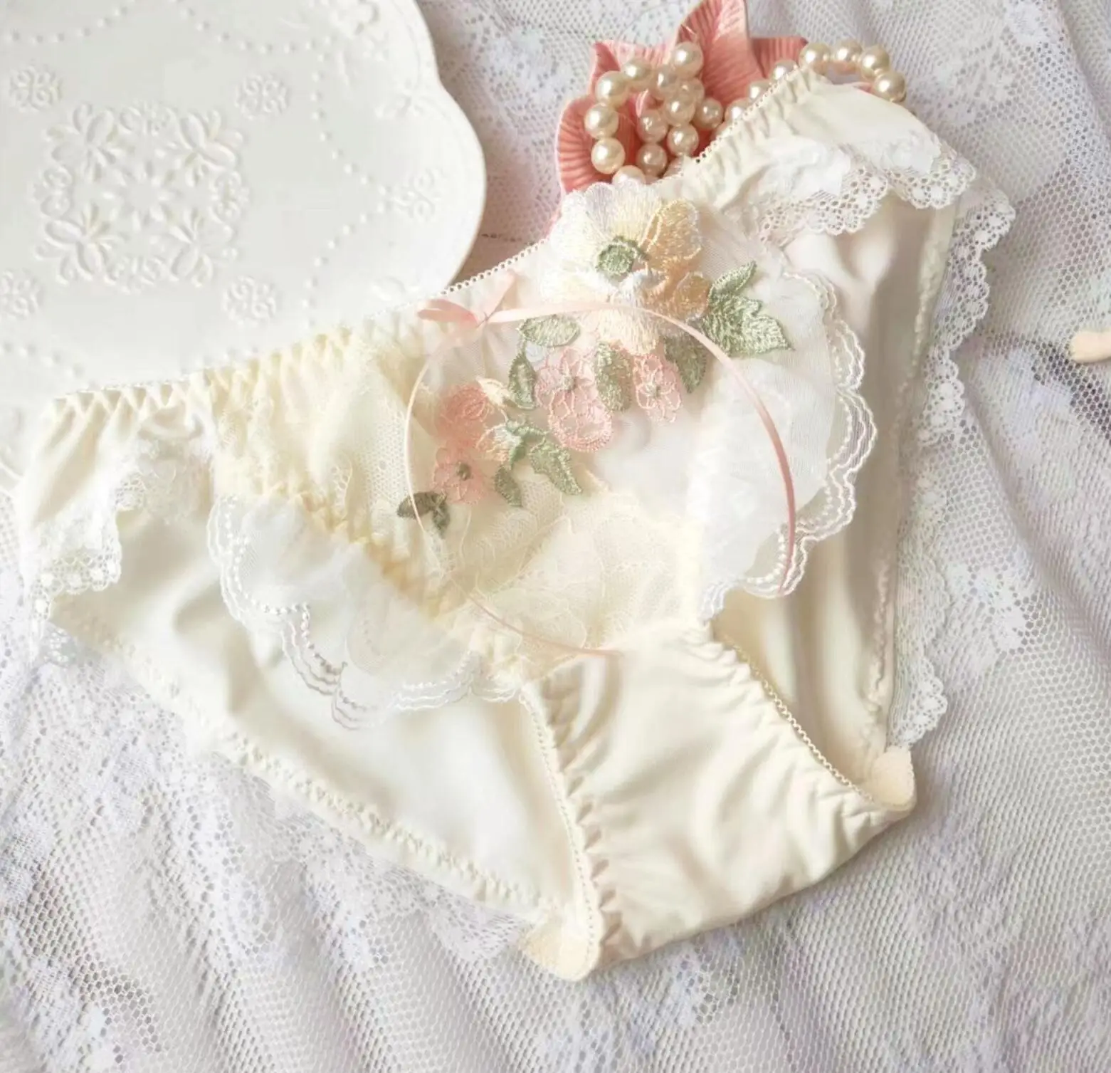 2023 New Arrival 100% Real Photo M L XL Lovely Cute Lolita Kawaii Floral Embroidery Panties Underwear Brief Thong Knicker WP887