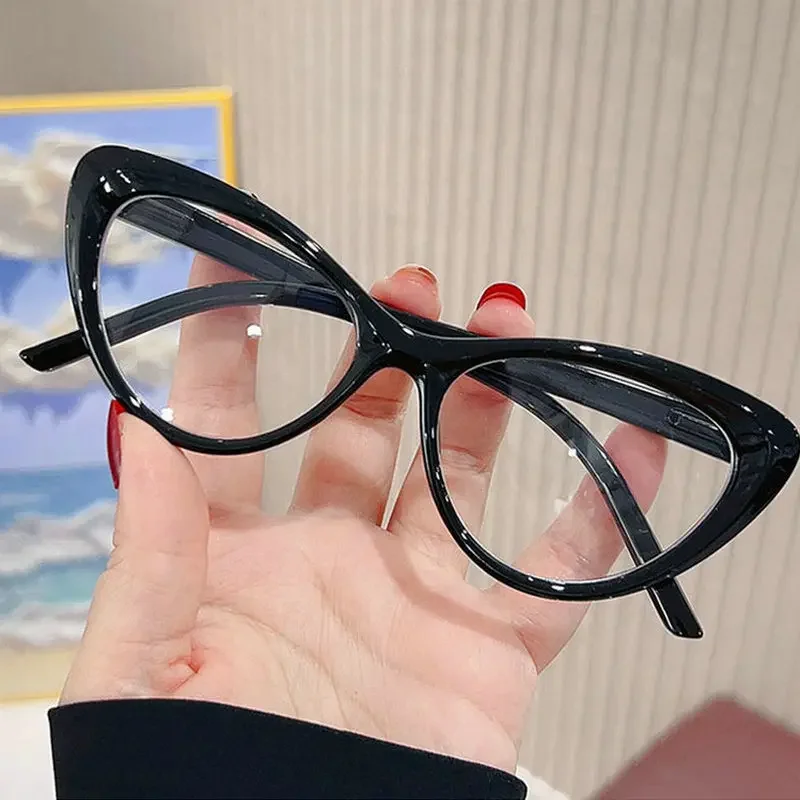 New Cat Eye Triangle Frame Anti-Blue Light Glasses Classic Men new 2025 Women Reading Eyewear Retro Triangle Frame Transparent Eyeglasses