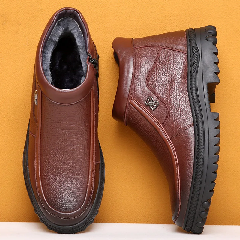 High Quality Leather Autumn Winter Men Boots Warm Plush Snow Boots Outdoor Fur Motorcycle Boots Ankle Boots Men's Shoes Size 47