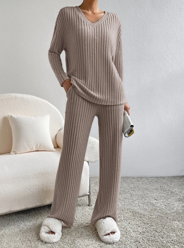 Women Sets Casual for 2 Pieces Autumn New Loungewear Loose V-Neck Long Sleeve Top and Pit Strip Knitted Straight Pants Suit smile