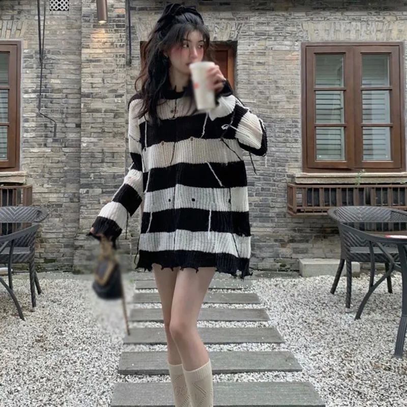 Loose Long Sleeve Y k Striped Top Hole Tassel Cutout SweaterThin Women s Knitted Sweater Mid length Black and White