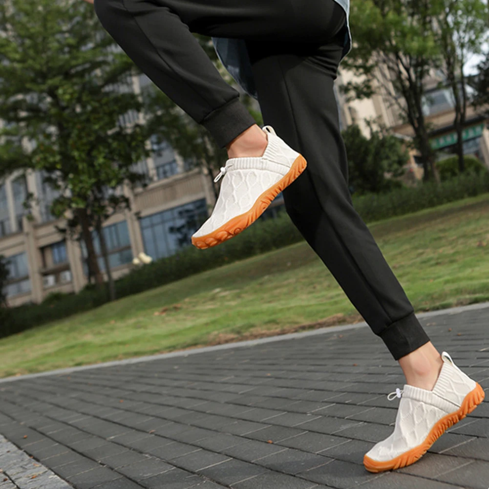 Mens Barefoot Shoes Anti Slip Slip-On Shoes Wear-resistant Breathable Walking Shoes Lightweight for Outdoor Travel
