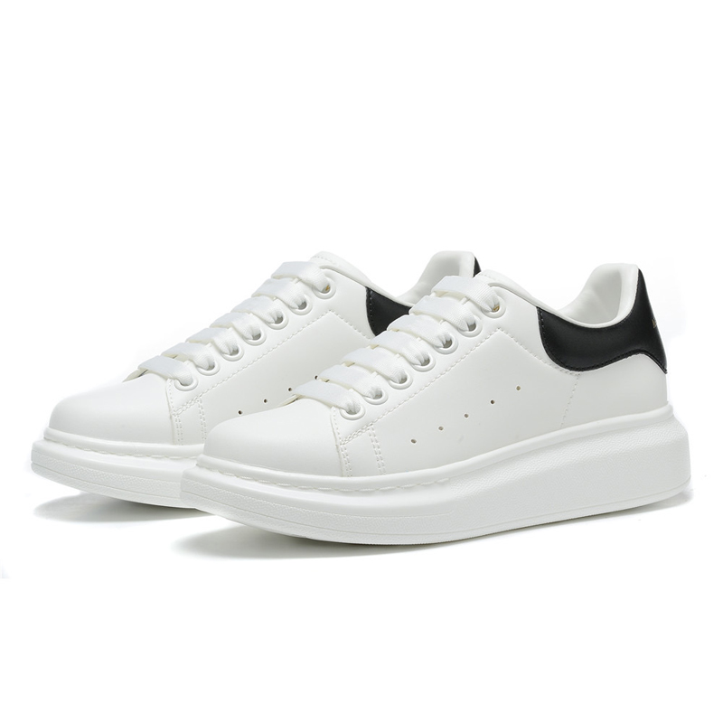 Stylish and Functional Basketball Shoes: Comfortable and Casual Sports Footwear