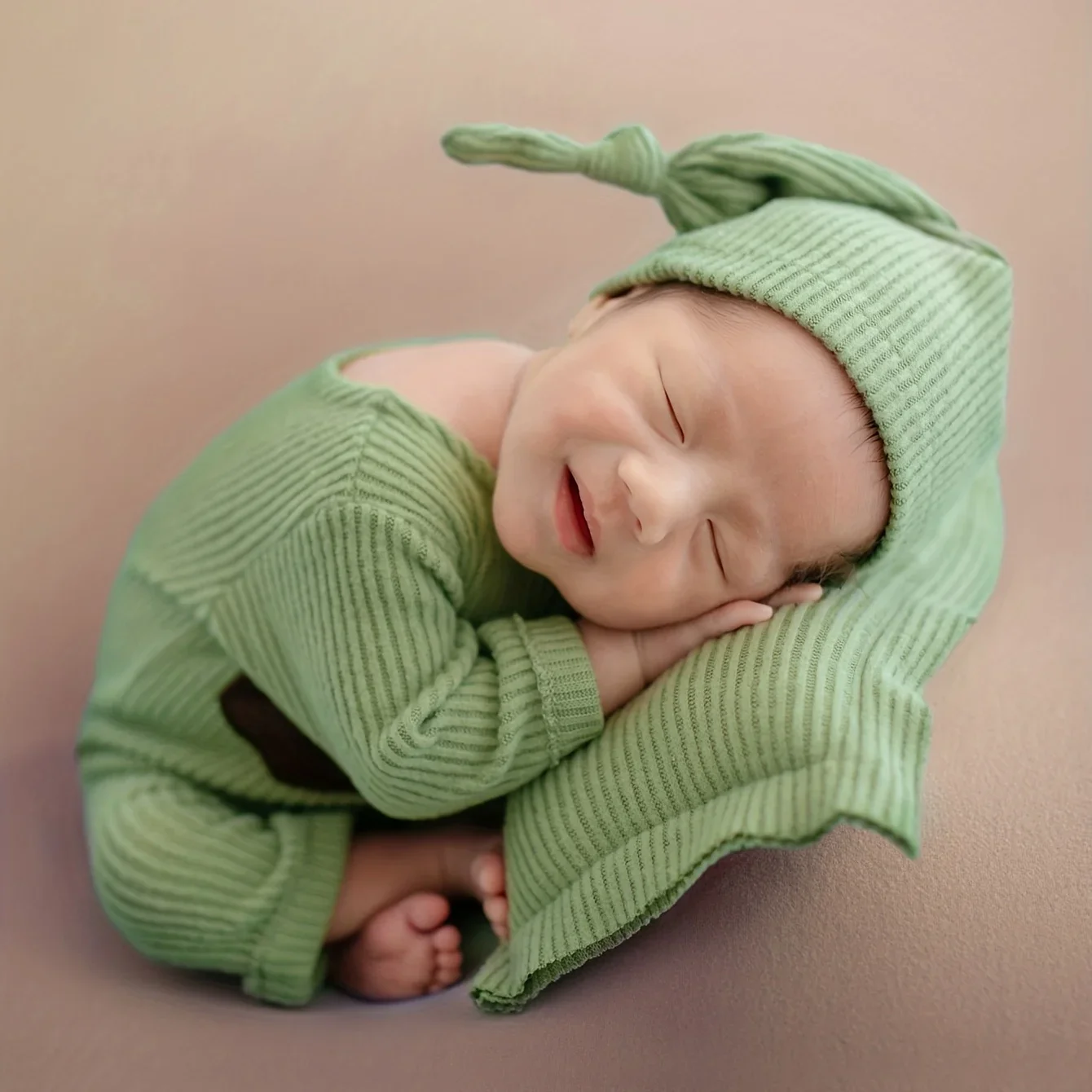 3Pcs Newborn Photography 2025 Romper Outfit Boy Photo new Shooting Outfits Patch Jumpsuit Hat Set with Pillow Baby Photography Clothes