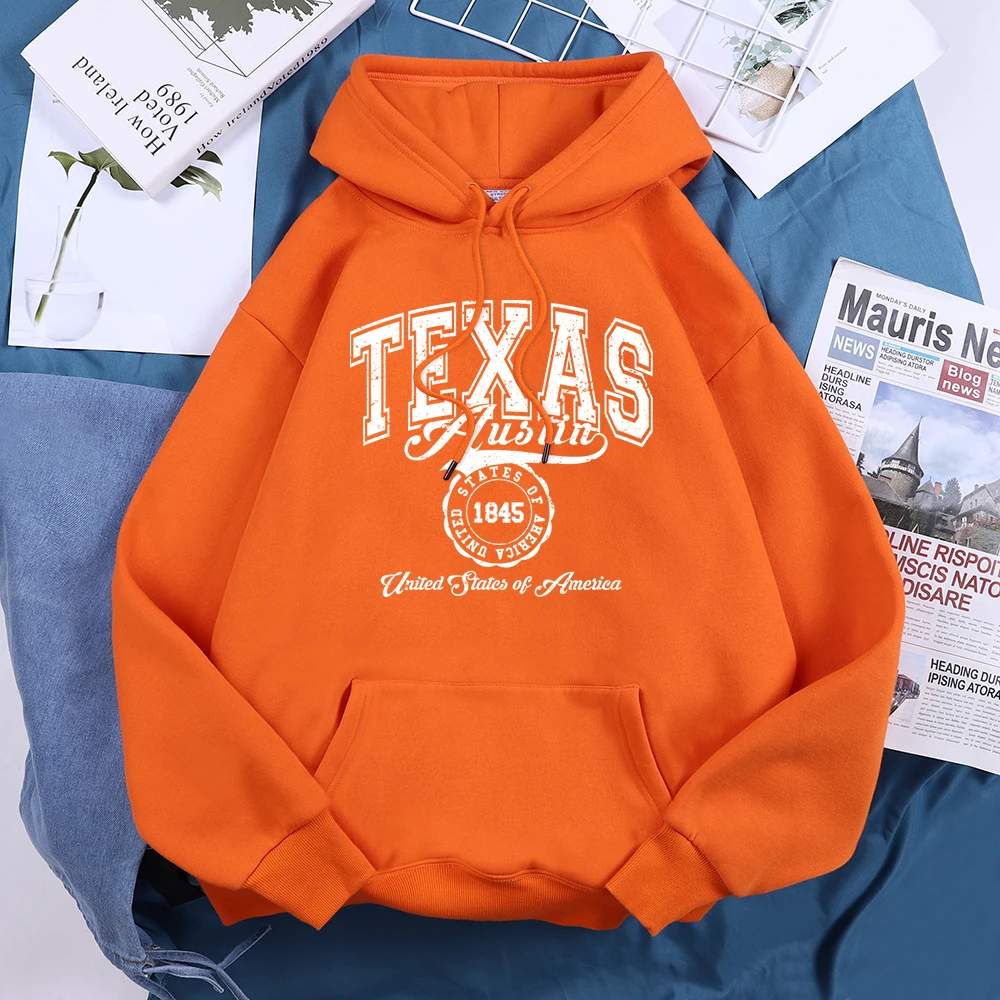 Texas Austin United States new 2025 Of America Hoodies Women Fleece Crew Neck Hooded Creative Novelty Hoodie Street Haruku Unisex Tops