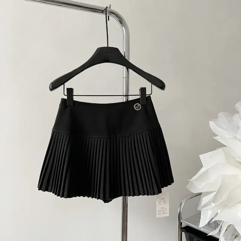 Womens Woolen Pleated Short Skirt Autumn Winter American Korea Style Cheerleading Girl Straight Aline High Waist Mini 240323