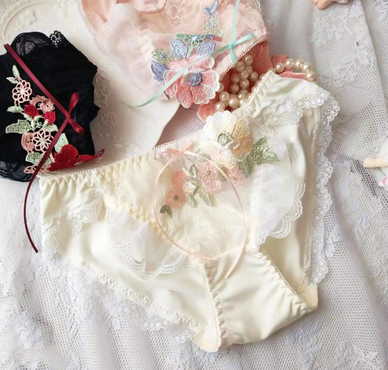 2023 New Arrival 100% Real Photo M L XL Lovely Cute Lolita Kawaii Floral Embroidery Panties Underwear Brief Thong Knicker WP887