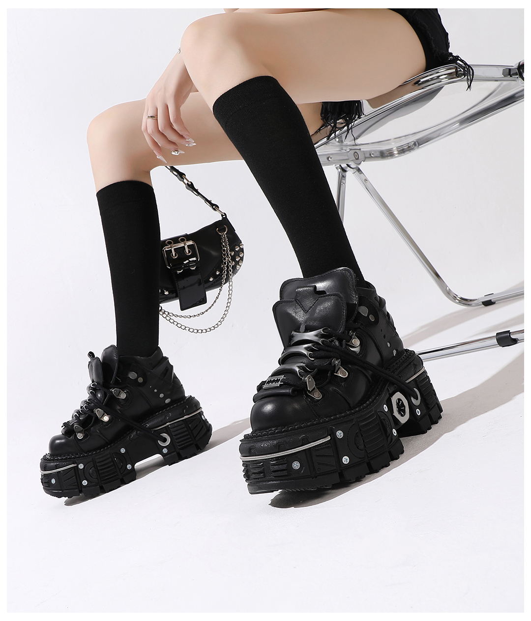 Black Punk Metal Buckled Leather Boots Women Platform Thick Sole Lace up Leather Shoes Luxury Designer Shoe Motorcycle Booties