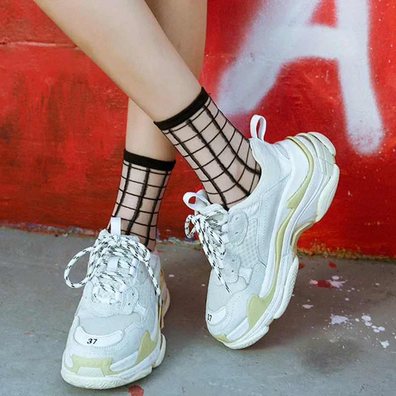 Sexy Lace Mesh Fishnet Socks Mixed Fiber Transparent Stretch Elasticity Ankle Net Yarn Thin Women Cool Socks 1pair=2pcs