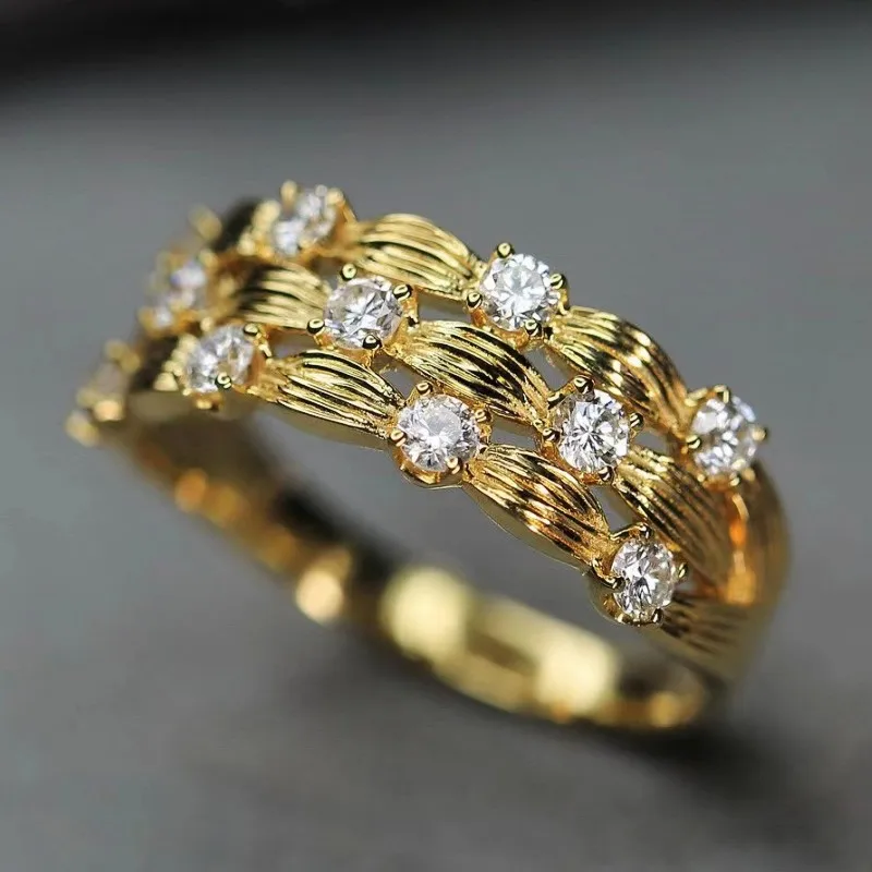 Huitan 2023 Women Wedding Rings Gold Color Sparkling Cubic Zirconia Newly Designed Engagement Bands Accessories Trendy Jewelry