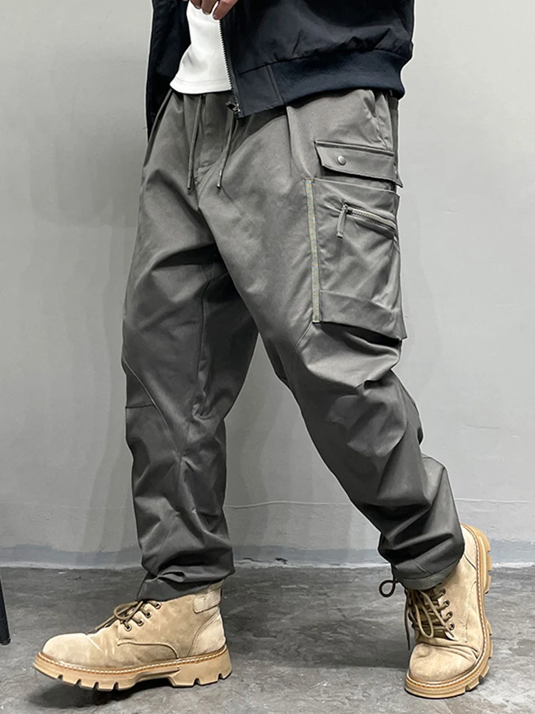 Japanese Streetwear Multi-Pocket Loose Cargo Pants Men Clothing Haruku Casual new Black Trousers Korean High 2025 Quality Joggers Male