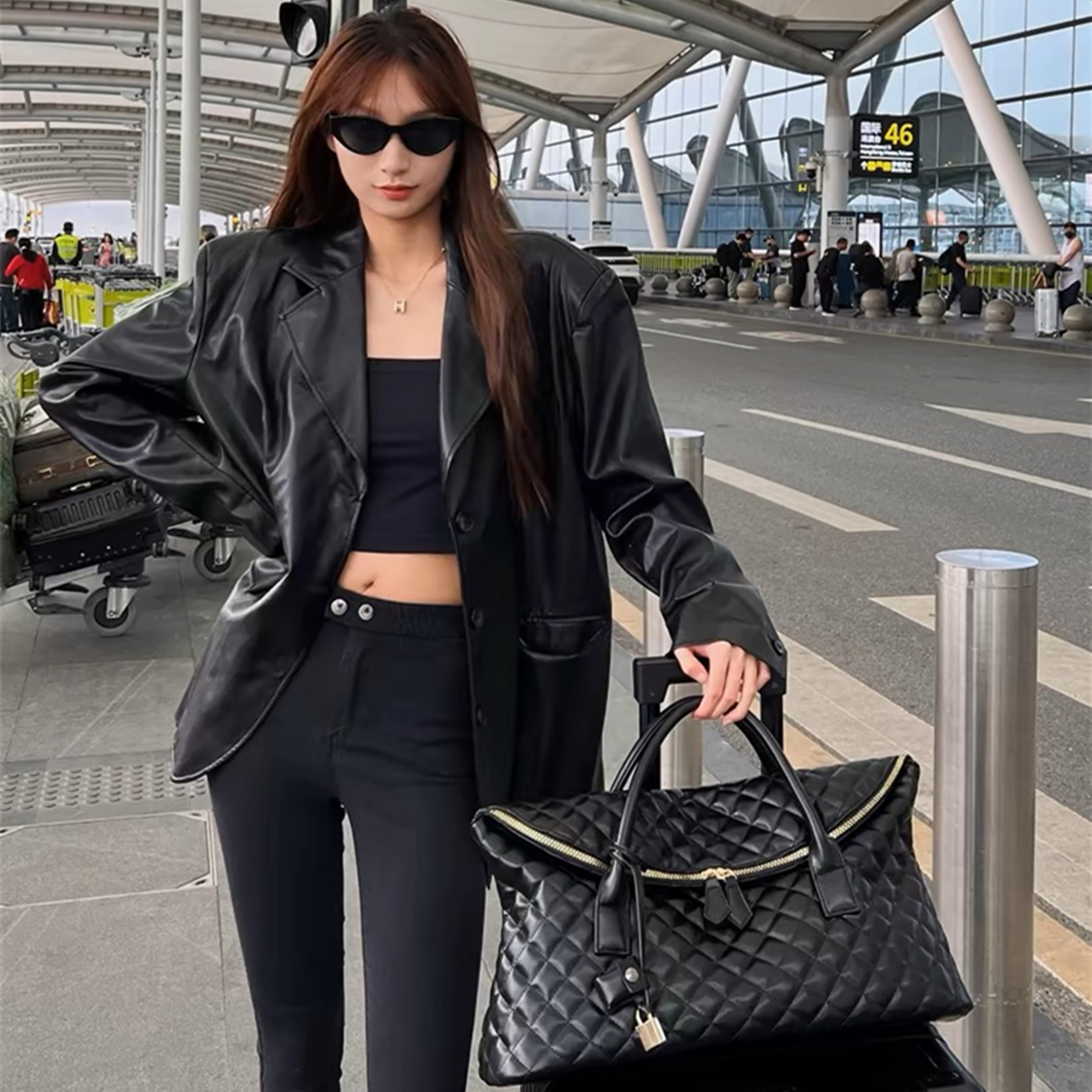 56cm Large Tote Bag Top Quality Totes Bags Women foldable Handbags Travel bag Shoulder Shop Bags Casual luggage bags duffle bag Cowhide Leather Detachable Strap