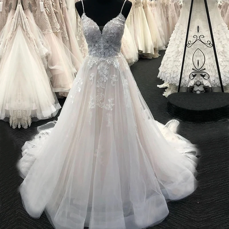 ZJ9228 Modest Beach new Soft Tulle Spaghetti Strap Wedding Dresses 2023 2025 Lace Appliques A-Line V Neck Bridal Gown