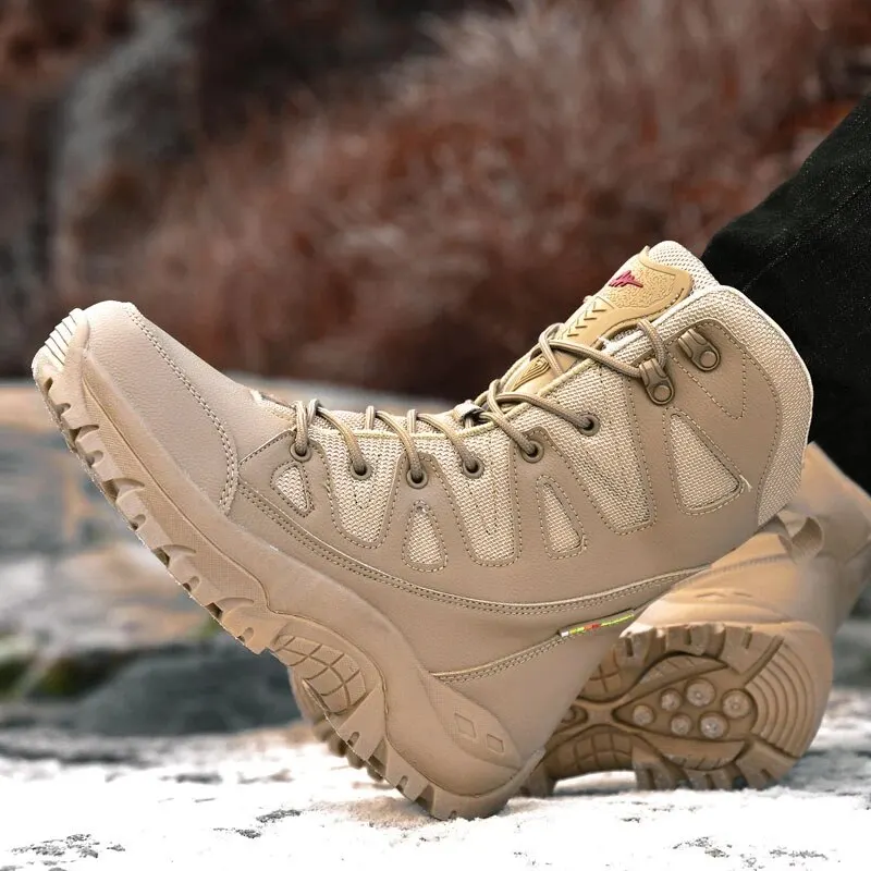 2024 new Winter New Warm Plush Snow Boots Waterproof Leather Men's 2025 Outdoor Anti Slip Work Combat Desert Motorcycle Shoes