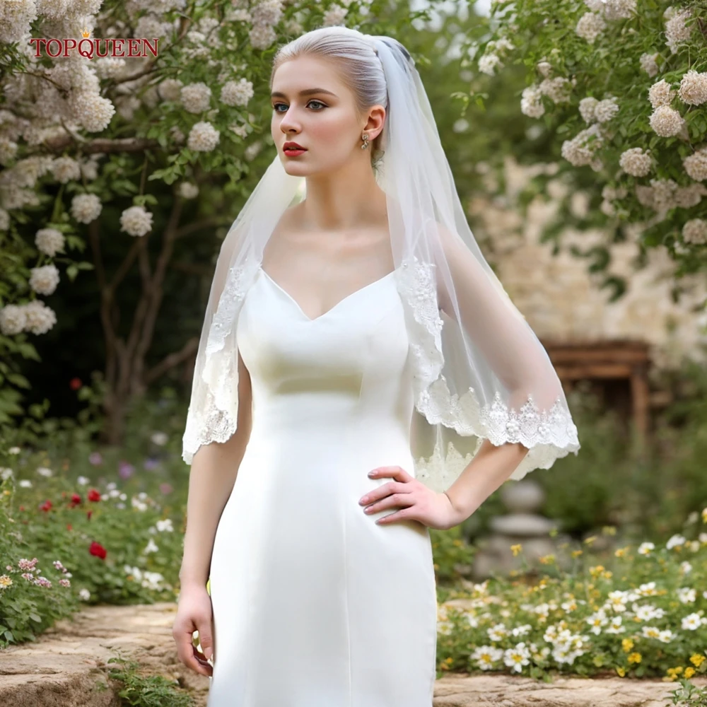 TOPQUEEN Bridal Veils with 3d Flowers Wedding Veil Short Veil Soft Elbow Length Pearl Veil with Comb Lace Edge Bride Veu V96