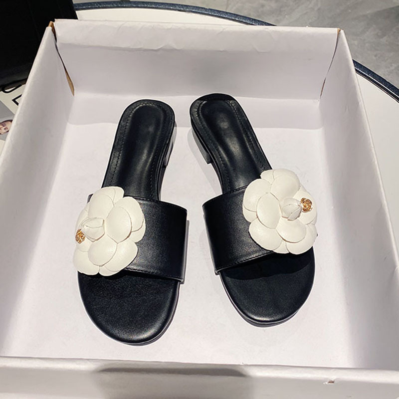 Delicate Woman Floral Sandals Low Square Heels Slippers Femme Shoes Summer Ladies Open Toe Flipflops Luxury Camellia Slides 2022