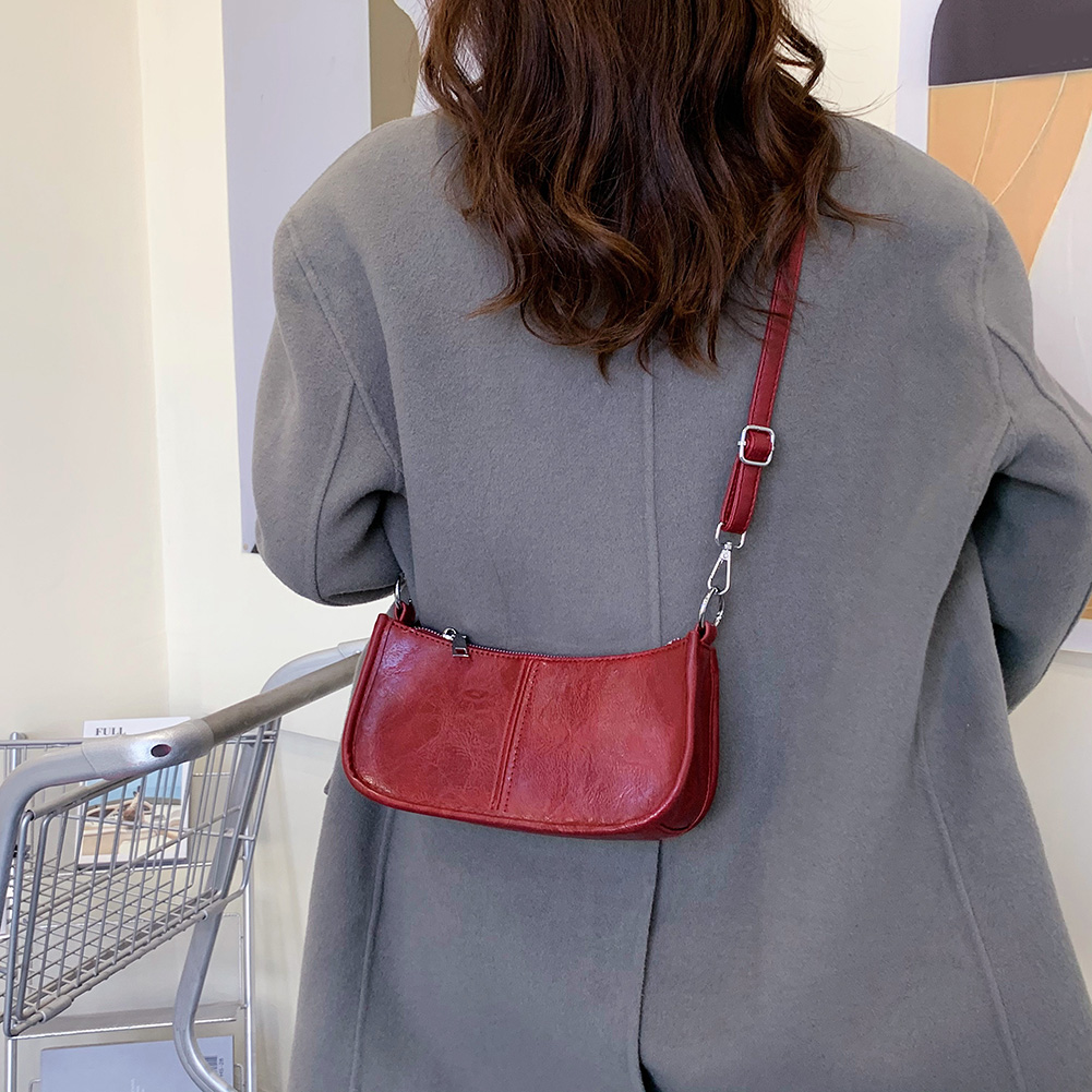 Women Retro Shoulder Bag Studded Decor Crossbody Sling Bag Adjustable Strap Leather Tote Bag PU Tote Handbag Daily Dating Purse