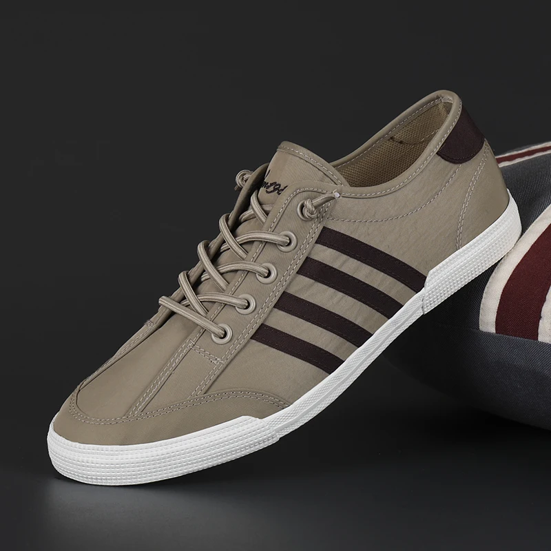 Men's shoes low help canvas shoes 2023 spring and summer casual shoes lightweight flat shoes breathable men vulcanized shoes