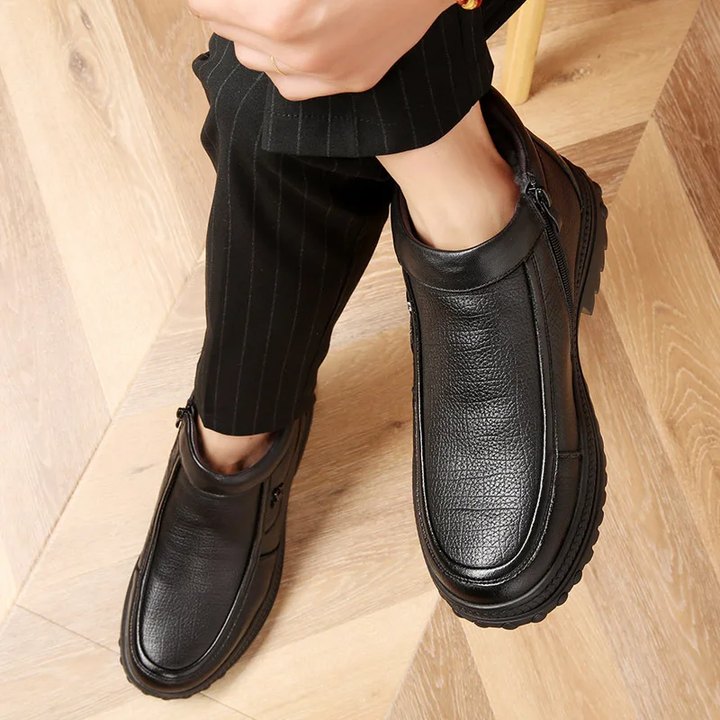 High Quality Leather Autumn Winter Men Boots Warm Plush Snow Boots Outdoor Fur Motorcycle Boots Ankle Boots Men's Shoes Size 47