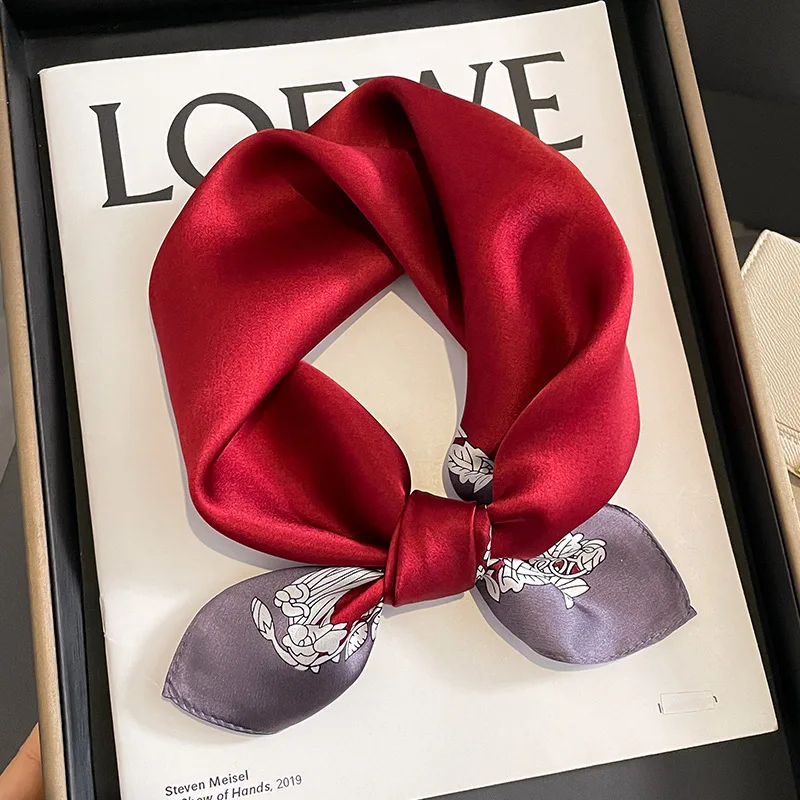 2023 100% Natural Silk Square Scarves Small Hair Band Bandana Women Headband Neck Foulard Horse Print Designer Female Kerchief