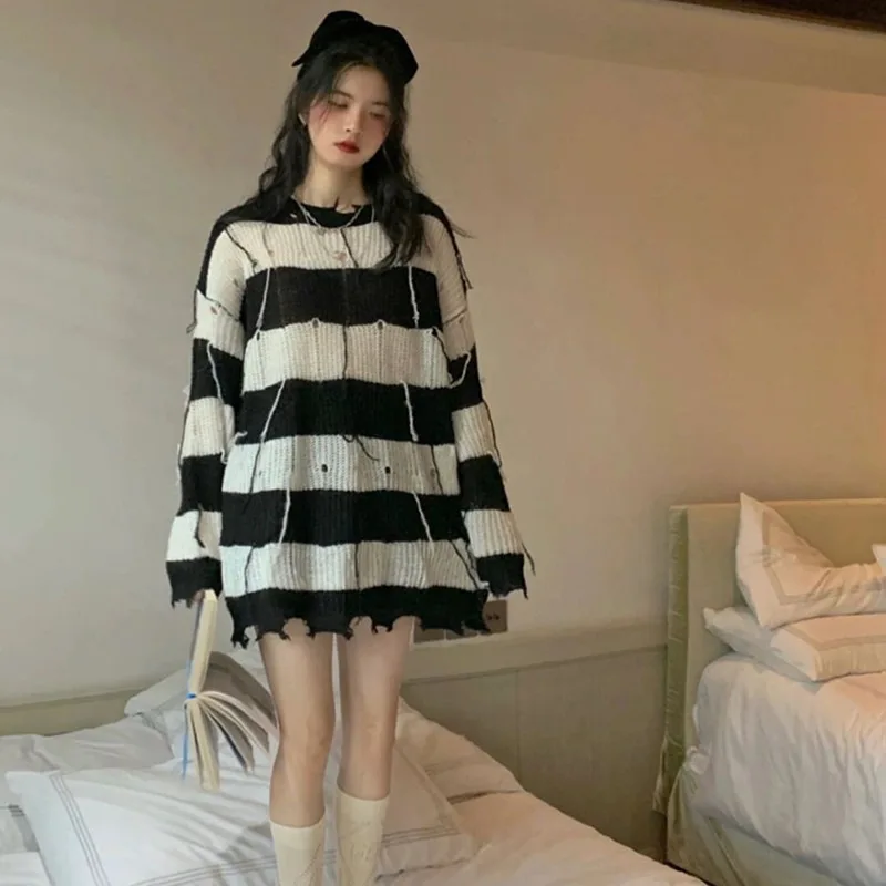Loose Long Sleeve Y k Striped Top Hole Tassel Cutout SweaterThin Women s Knitted Sweater Mid length Black and White