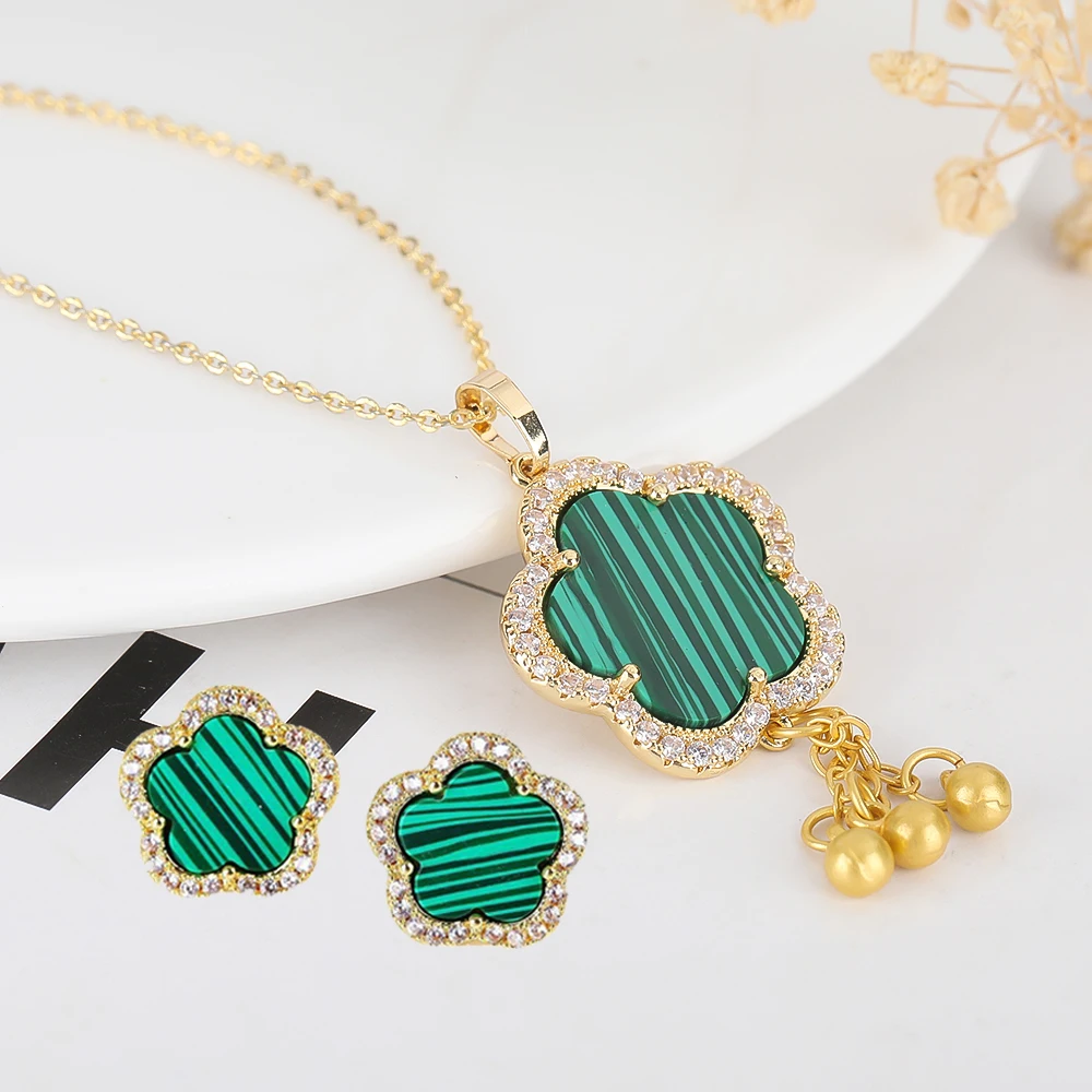 Natural Stone Plant Shell New Design Plum Blossom Five Leaf Pendant Necklace Earring Set with Micro Diamond Women's Clover