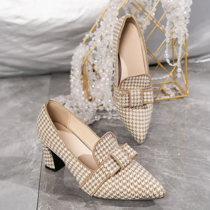 2025 new Fashion Retro Plaid Soft Leather High Heels Spring Pointed Toe Thick Heel Women's Shoes Pumps b3f8