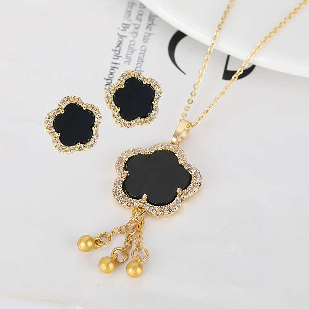 Natural Stone Plant Shell New Design Plum Blossom Five Leaf Pendant Necklace Earring Set with Micro Diamond Women's Clover
