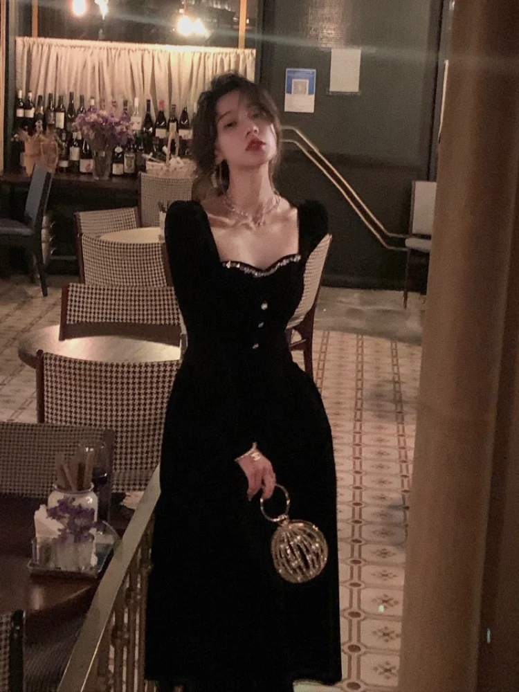 Elegant 2025 Wedding Party Black Veet Midi Dresses for Women 2023 Autumn new Square Neck Long Sleeves Evening Prom Mini Female Clothing