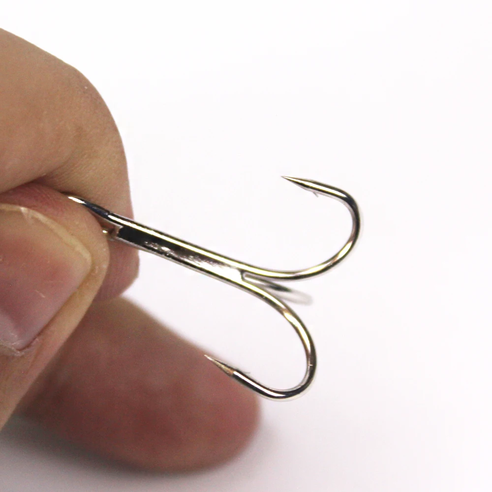 new 15pcs/box 5002 Treble hooks Sier Size 1/2/4/6/8/10/12/14# Bait Fishing Tackle 2025 Round Bend For Pike Bass