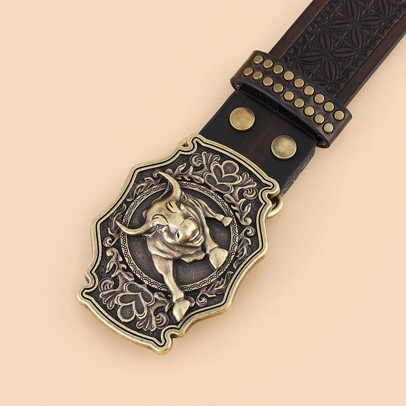 Adjustable Embossed Bull Head Pattern Buckle Belt PU-Leather Waist Belt Ethnic Style Belt Teens Man Waist Belt Wear-Resistant